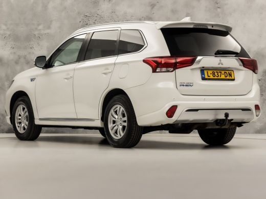 Mitsubishi Outlander Sport 2.4 PHEV Pure Sport 225Pk Automaat (APPLE CARPLAY, GROOT NAVI, CAMERA, TREKHAAK, SPORTSTOELEN, GE... ActivLease financial lease