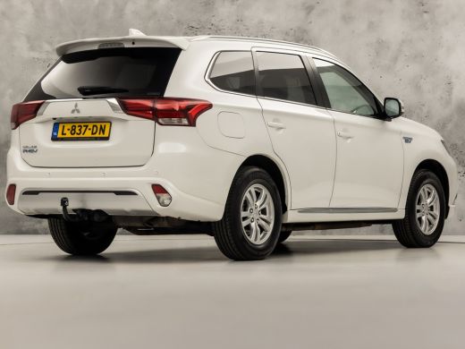 Mitsubishi Outlander Sport 2.4 PHEV Pure Sport 225Pk Automaat (APPLE CARPLAY, GROOT NAVI, CAMERA, TREKHAAK, SPORTSTOELEN, GE... ActivLease financial lease