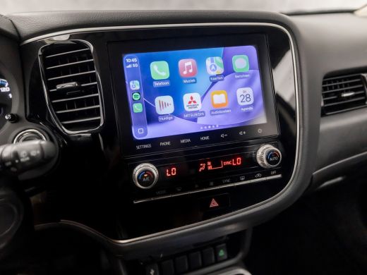 Mitsubishi Outlander Sport 2.4 PHEV Pure Sport 225Pk Automaat (APPLE CARPLAY, GROOT NAVI, CAMERA, TREKHAAK, SPORTSTOELEN, GE... ActivLease financial lease