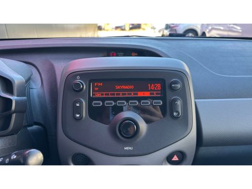 Peugeot 108 1.0 e-VTi Active ActivLease financial lease