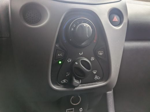 Peugeot 108 1.0 e-VTi Active ActivLease financial lease