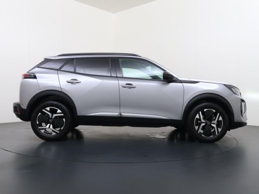 Peugeot 2008 1.2 Hybrid 136 Allure 19000 KM ! | ADAPTIVE CRUISE CONTROL | FULL LED | CAMERA VOOR & ACHTER | DI... ActivLease financial lease