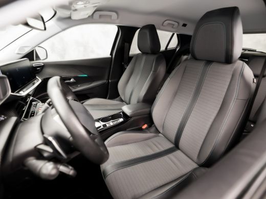 Peugeot 2008 1.2 PureTech Allure Pack 131Pk Automaat (VIRTUAL COCKPIT, APPLE CARPLAY, GROOT NAVI, 360 CAMERA, ... ActivLease financial lease