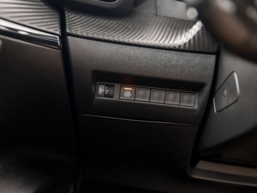 Peugeot 2008 1.2 PureTech Allure Pack 131Pk Automaat (VIRTUAL COCKPIT, APPLE CARPLAY, GROOT NAVI, 360 CAMERA, ... ActivLease financial lease