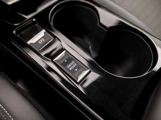Peugeot 2008 1.2 PureTech Allure Pack 131Pk Automaat (VIRTUAL COCKPIT, APPLE CARPLAY, GROOT NAVI, 360 CAMERA, ... ActivLease financial lease