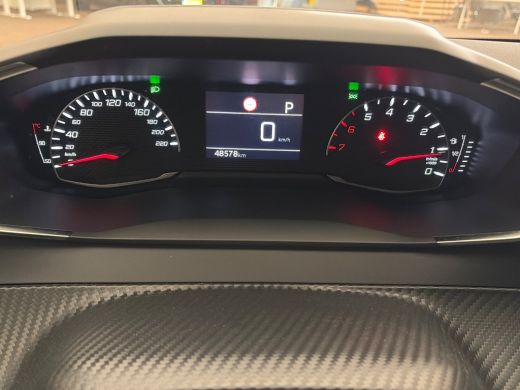 Peugeot 208 1.2 PureTech Allure ActivLease financial lease