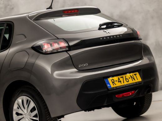 Peugeot 208 1.2 PureTech Sport (APPLE CARPLAY, NAVIGATIE, CRUISE, SPORTSTOELEN, LANE ASSIST, NIEUWE APK, NIEU... ActivLease financial lease
