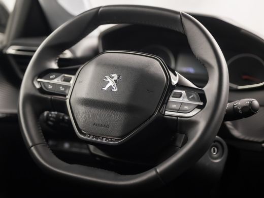 Peugeot 208 1.2 PureTech Sport (APPLE CARPLAY, NAVIGATIE, CRUISE, SPORTSTOELEN, LANE ASSIST, NIEUWE APK, NIEU... ActivLease financial lease