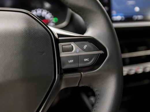 Peugeot 208 1.2 PureTech Sport (APPLE CARPLAY, NAVIGATIE, CRUISE, SPORTSTOELEN, LANE ASSIST, NIEUWE APK, NIEU... ActivLease financial lease