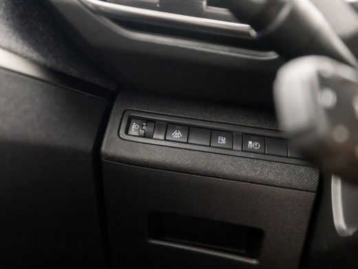 Peugeot 3008 1.6 HYbrid 225 Allure 225Pk Automaat (APPLE CARPLAY, GROOT NAVI, 360 CAMERA, LEDER, KEYLESS, SPOR... ActivLease financial lease