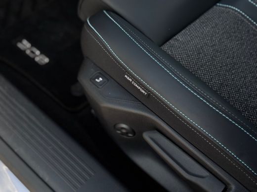 Peugeot 308 SW 1.6 Plug-in Hybrid 180 Allure Avantage 360&deg; camera | AGR bestuurdersstoel | Adaptieve Cruise C... ActivLease financial lease