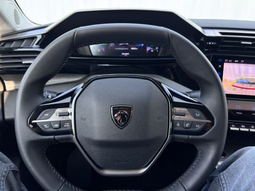 Peugeot 308 SW 1.6 Plug-in Hybrid 180 Allure Avantage 360&deg; camera | AGR bestuurdersstoel | Adaptieve Cruise C... ActivLease financial lease