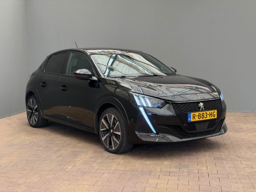 Peugeot e-208 EV GT 350 50 kWh Panorama Dak | Adaptieve Crusie | Leder/Stof | Digitaal Dashboard | Parkeersenso... ActivLease financial lease