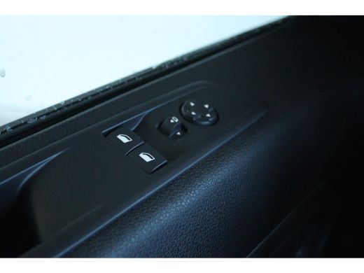 Peugeot Expert 2.0 BlueHDi 145 S&S L2 | Cruise Control | Betimmering | Camera | Carplay | Climate | Keyless | Do... ActivLease financial lease
