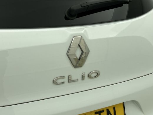 Renault Clio Estate 0.9 TCe Limited 90PK / Airco / Navigatie / Radio multimedia / Parkeer sensoren / Apk 06-2028 ActivLease financial lease