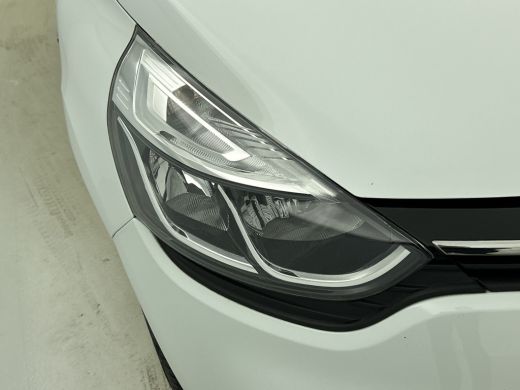 Renault Clio Estate 0.9 TCe Limited 90PK / Airco / Navigatie / Radio multimedia / Parkeer sensoren / Apk 06-2028 ActivLease financial lease