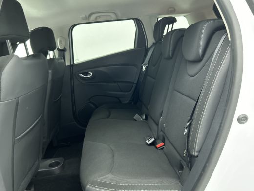 Renault Clio Estate 0.9 TCe Limited 90PK / Airco / Navigatie / Radio multimedia / Parkeer sensoren / Apk 06-2028 ActivLease financial lease