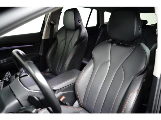 Skoda Enyaq iV 80 First Edition 204 PK Achteruitrijcamera | Wegklapbare trekhaak | Dodehoek detectie | Warmtepomp ActivLease financial lease