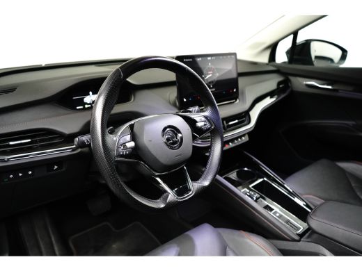 Skoda Enyaq iV 80 First Edition 204 PK Achteruitrijcamera | Wegklapbare trekhaak | Dodehoek detectie | Warmtepomp ActivLease financial lease