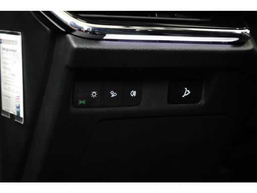 Skoda Enyaq iV 80 First Edition 204 PK Achteruitrijcamera | Wegklapbare trekhaak | Dodehoek detectie | Warmtepomp ActivLease financial lease