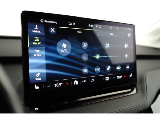 Skoda Enyaq iV 80 First Edition 204 PK Achteruitrijcamera | Wegklapbare trekhaak | Dodehoek detectie | Warmtepomp ActivLease financial lease