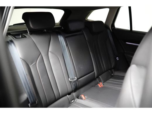Skoda Enyaq iV 80 First Edition 204 PK Achteruitrijcamera | Wegklapbare trekhaak | Dodehoek detectie | Warmtepomp ActivLease financial lease