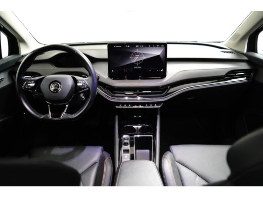 Skoda Enyaq iV 80 First Edition 204 PK Achteruitrijcamera | Wegklapbare trekhaak | Dodehoek detectie | Warmtepomp ActivLease financial lease