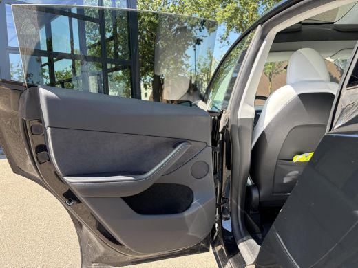 Tesla Model Y Long Range AWD 75 kWh SOH 98% | 20 INCH | TESLA FABRIEKSGARANTIE T/M 03-2028 OF 80.000 KM | TESLA... ActivLease financial lease