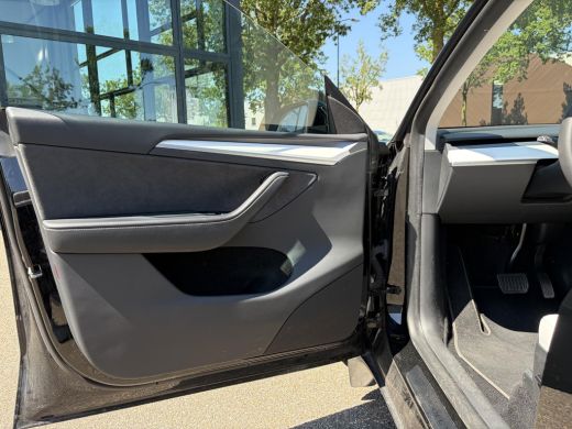Tesla Model Y Long Range AWD 75 kWh SOH 98% | 20 INCH | TESLA FABRIEKSGARANTIE T/M 03-2028 OF 80.000 KM | TESLA... ActivLease financial lease