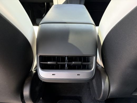 Tesla Model Y Long Range AWD 75 kWh SOH 98% | 20 INCH | TESLA FABRIEKSGARANTIE T/M 03-2028 OF 80.000 KM | TESLA... ActivLease financial lease