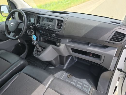 Toyota ProAce 2.0 D-4D Professional Long - Euro 6 - 145 Pk - Airco - Cruise Control ActivLease financial lease