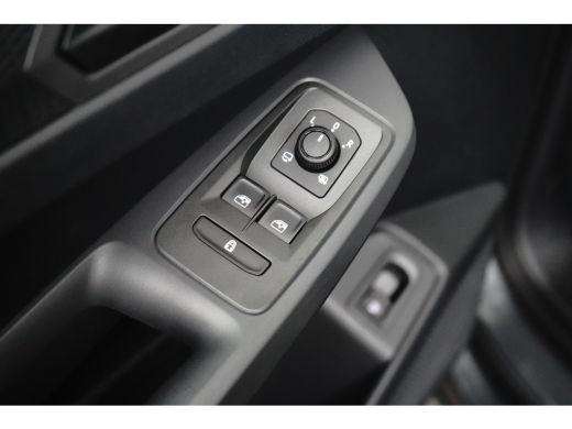 Volkswagen Caddy 1.5 eHybrid 150PK DSG-6 Life | 7 ZITS | NAVI BY APP | STOELVERW. | WINTERPAKKET | NIEUWSTAAT! ActivLease financial lease