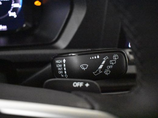 Volkswagen Caddy Kombi Limited Edition 1.5 e-Hybrid | 12V-aansluiting in dashboard en laadruimte | Achteruitrijcam... ActivLease financial lease