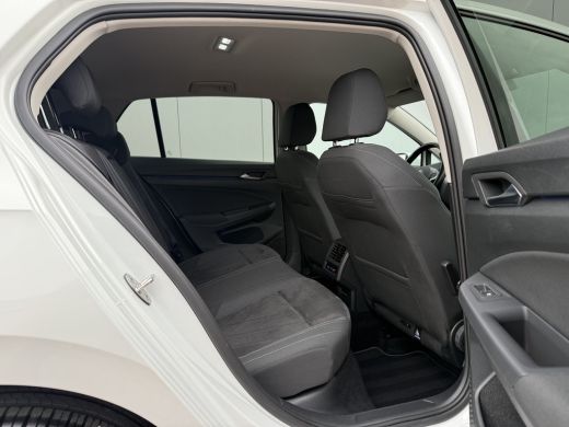 Volkswagen Golf 1.4 eHybrid 204pk Style | Acc | Camera ActivLease financial lease