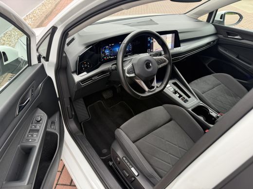 Volkswagen Golf 1.4 eHybrid 204pk Style | Acc | Camera ActivLease financial lease