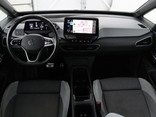 Volkswagen ID.3 | SOH 94.5% | Panoramadak | Stuur/stoel verwarming | Adaptive cruise | 360 camera | Carplay | Mas... ActivLease financial lease