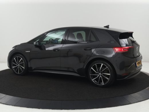 Volkswagen ID.3 | SOH 94.5% | Panoramadak | Stuur/stoel verwarming | Adaptive cruise | 360 camera | Carplay | Mas... ActivLease financial lease