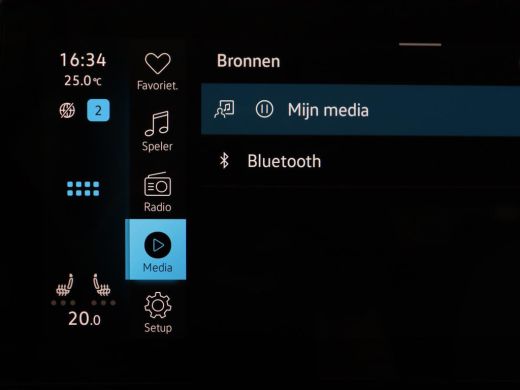 Volkswagen ID.3 | SOH 94.5% | Panoramadak | Stuur/stoel verwarming | Adaptive cruise | 360 camera | Carplay | Mas... ActivLease financial lease