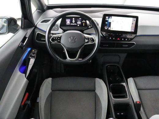 Volkswagen ID.3 | SOH 94.5% | Panoramadak | Stuur/stoel verwarming | Adaptive cruise | 360 camera | Carplay | Mas... ActivLease financial lease