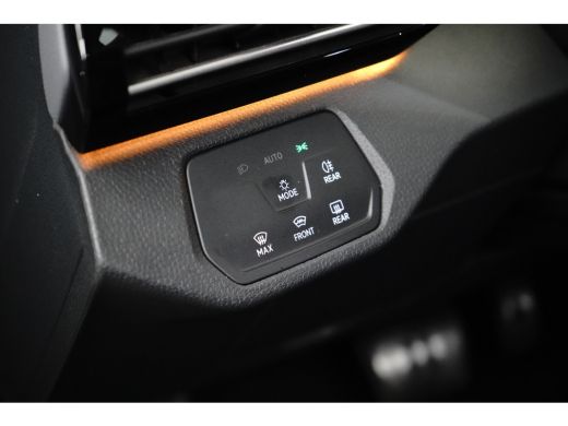 Volkswagen ID.4 Pro Performance 77 kWh 204PK | NAVIGATIE | STOEL + STUURVERW. | CAMERA | 19 INCH | APP CONNECT ActivLease financial lease