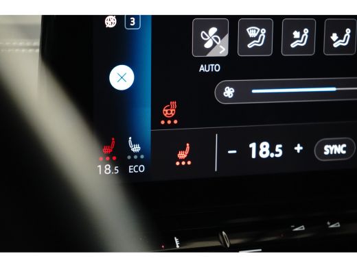 Volkswagen ID.4 Pro Performance 77 kWh 204PK | NAVIGATIE | STOEL + STUURVERW. | CAMERA | 19 INCH | APP CONNECT ActivLease financial lease
