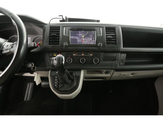 Volkswagen Transporter 2.0 TDI L1H1 Highline 204PK | Automaat | Airco | Cruise | Camera | 3 Zits | Carplay | Navi | Trek... ActivLease financial lease