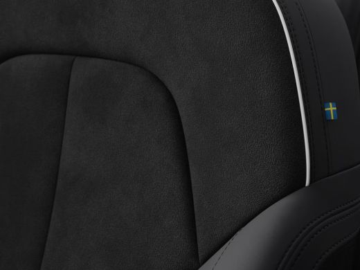 Volvo  EC40 Black Edition Ultra Europa, Single Motor Extended Range 82 kWh | Achterbank verwarmd | Apple Carp... ActivLease financial lease