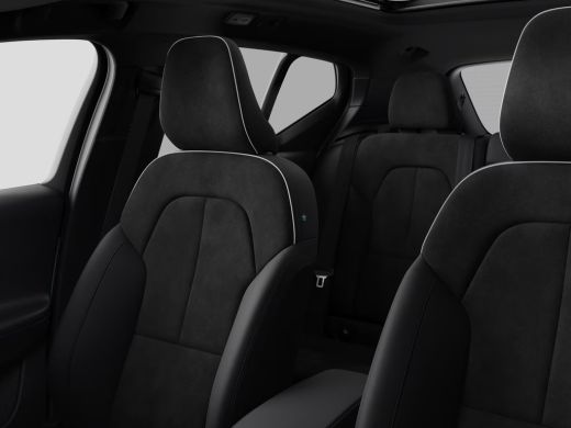 Volvo  EX40 Single Motor Ext. Range Ultra Black Edition. Eur. 82 kWh | Achterbank verwarmd | Apple Carplay/An... ActivLease financial lease