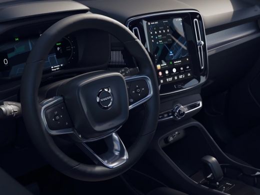 Volvo  EX40 Single Motor Ext. Range Ultra Black Edition. Eur. 82 kWh | Achterbank verwarmd | Apple Carplay/An... ActivLease financial lease