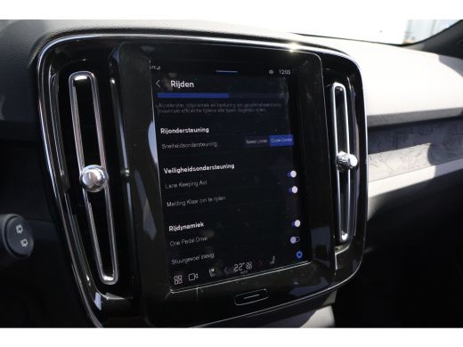 Volvo  XC40 Recharge Core | Achteruitrijcamera | Apple Carplay/Android Auto|telefoonintegratie premium | Lich... ActivLease financial lease