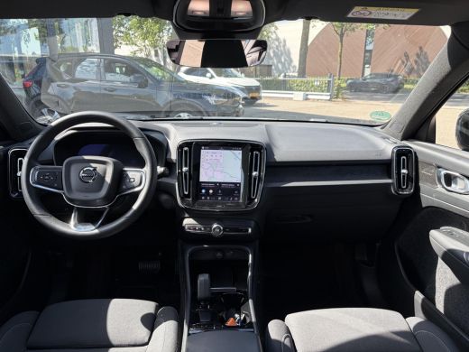 Volvo  XC40 Recharge Ultimate 70 kWh SOH 97% | WARMTEPOMP | PANORAMADAK | ELEKTRISCHE TREKHAAK | 360&deg; CAMERA ... ActivLease financial lease