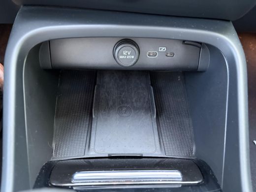 Volvo  XC40 Recharge Ultimate 70 kWh SOH 97% | WARMTEPOMP | PANORAMADAK | ELEKTRISCHE TREKHAAK | 360&deg; CAMERA ... ActivLease financial lease