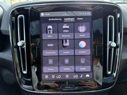 Volvo  XC40 Recharge Ultimate 70 kWh SOH 97% | WARMTEPOMP | PANORAMADAK | ELEKTRISCHE TREKHAAK | 360&deg; CAMERA ... ActivLease financial lease