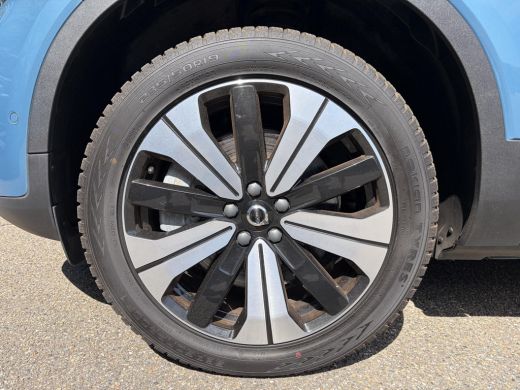Volvo  XC40 Recharge Ultimate 70 kWh SOH 97% | WARMTEPOMP | PANORAMADAK | ELEKTRISCHE TREKHAAK | 360&deg; CAMERA ... ActivLease financial lease